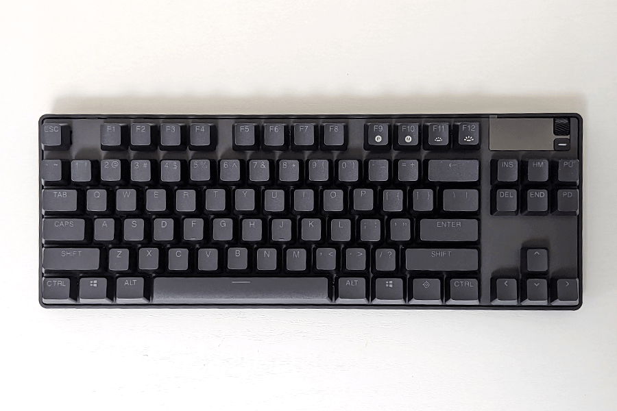 Apex Pro TKL ワイヤレス（2023）正面