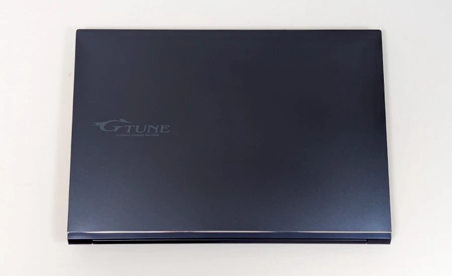 G-Tune E4-I7G60DB-B 表面