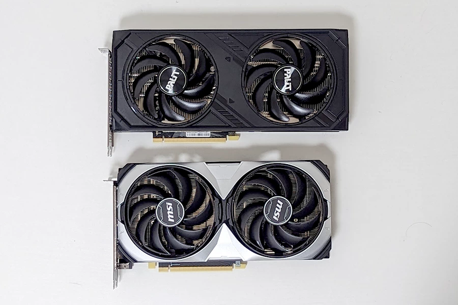 RTX4070とRTX4070SUPERの正面